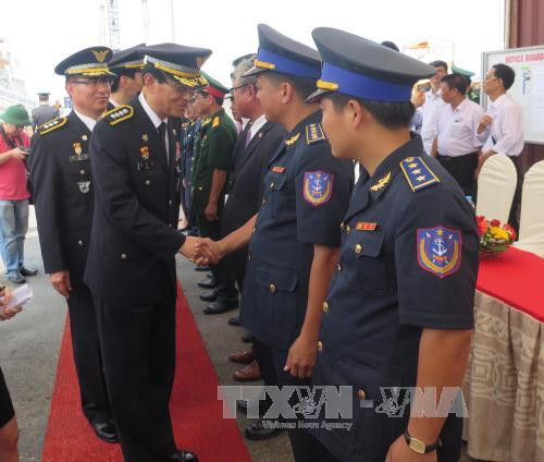 chien ham han quoc tham viet nam