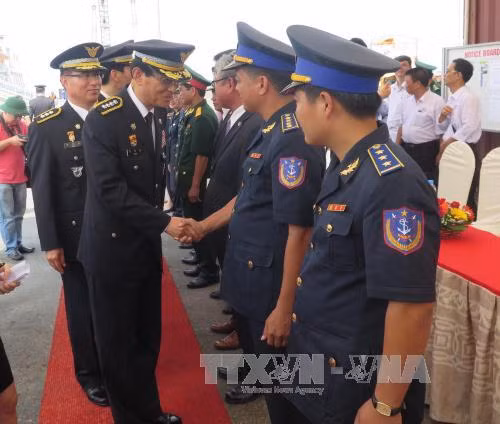 chien ham han quoc tham viet nam