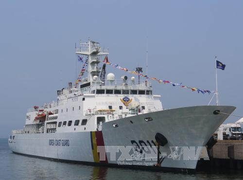 chien ham han quoc tham viet nam