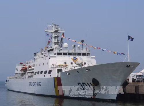 chien ham han quoc tham viet nam