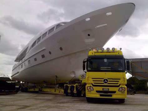 nhung xe dau keo cho hang khung nhat the gioi