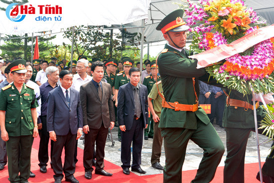 truy dieu an tang 19 hai cot liet sy quan tinh nguyen chuyen gia viet nam hy sinh tai lao