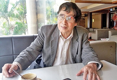 Nhà báo Trần Mai Hạnh. gap lai nguoi tuong thuat chien thang 30 4 o sai gon