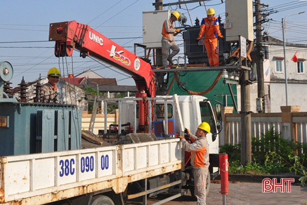 Điện lực Hà Tĩnh mua gần 1 triệu kWh từ công trình điện mặt trời áp mái nhà