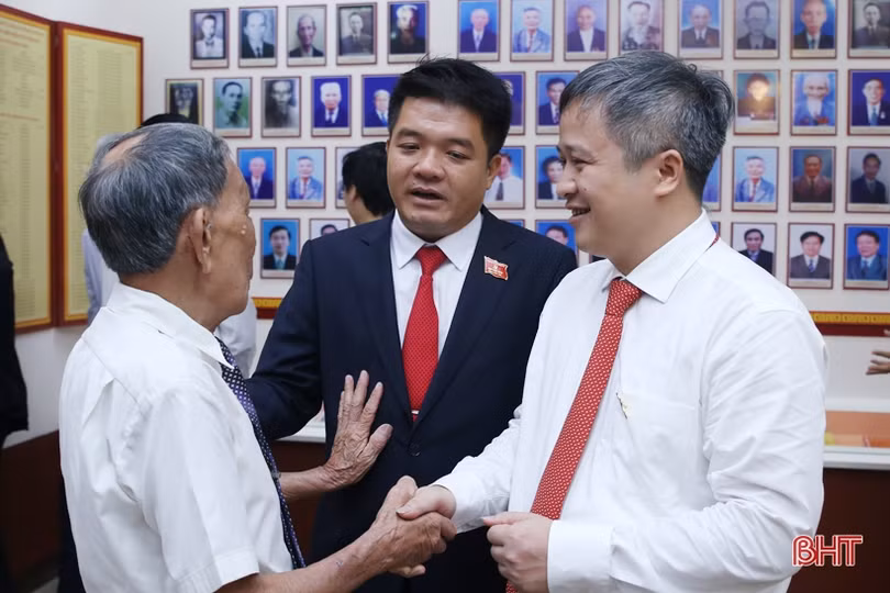 Khai mạc trọng thể đại hội đảng bộ cấp huyện đầu tiên ở Hà Tĩnh