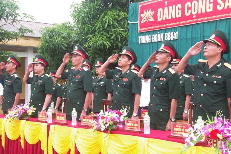 120 chiến sỹ mới Trung đoàn 841 tuyên thệ dưới cờ Tổ quốc