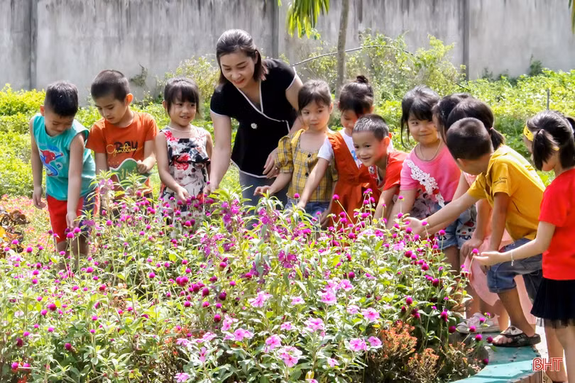 Cô giáo trường làng Hà Tĩnh với tấm lòng “bồ tát”