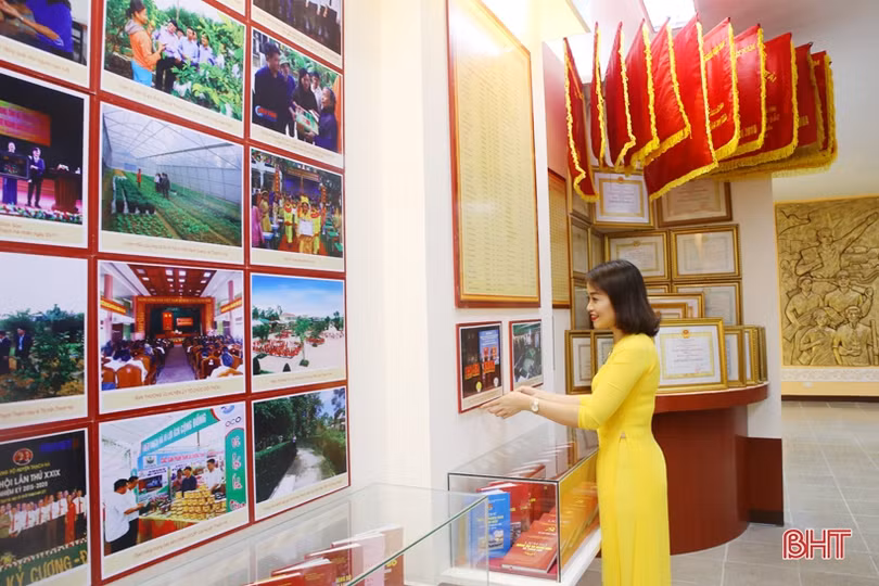 Rực rỡ cờ hoa, rộn ràng khí thế thi đua trước ngày đại hội điểm cấp huyện ở Hà Tĩnh