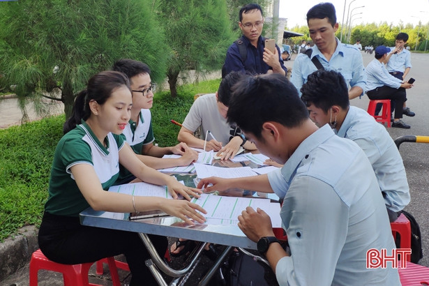 “Gian hàng 0 đồng” hỗ trợ thanh niên công nhân khó khăn tại Formosa Hà Tĩnh