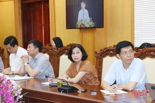 Báo cáo viên Tỉnh ủy Hà Tĩnh tiếp thu đầy đủ nội dung Hội nghị Trung ương 12