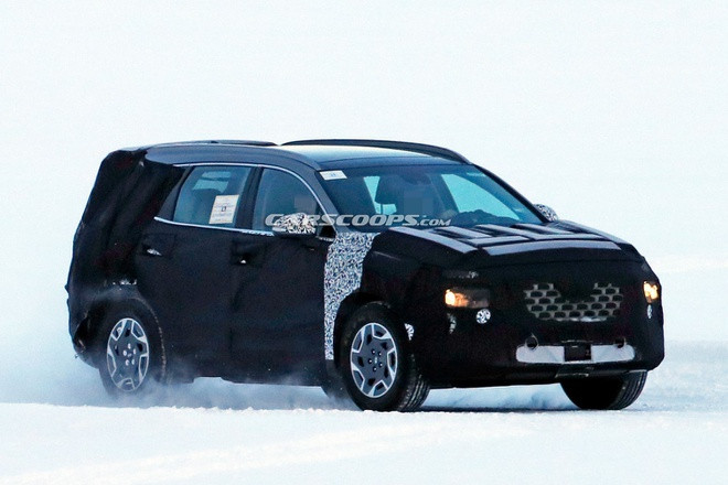 Hyundai SantaFe 2021 lộ thiết kế mới hầm hố hơn