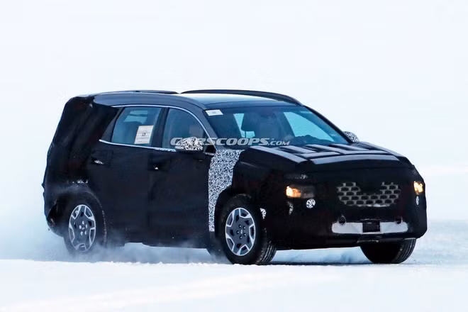 Hyundai SantaFe 2021 lộ thiết kế mới hầm hố hơn