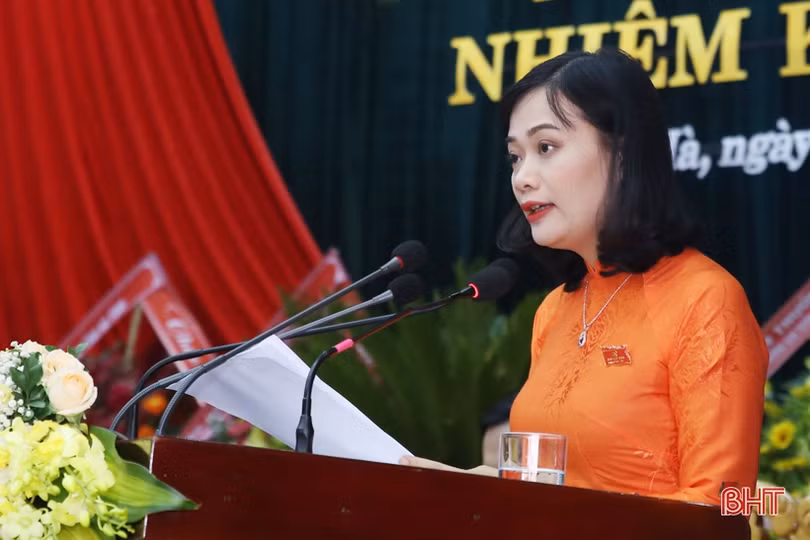 Ra mắt 39 Ủy viên Ban Chấp hành Đảng bộ huyện Thạch Hà nhiệm kỳ 2020 - 2025