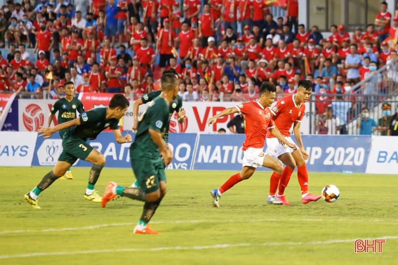 Hồng Lĩnh Hà Tĩnh lội ngược dòng trước Fico Tây Ninh, giành quyền đi tiếp giải Cúp Quốc gia