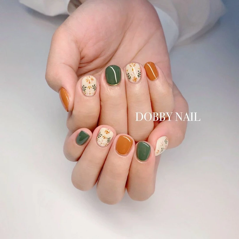 8 mẫu móng tay đẹp cho chị em đón hè