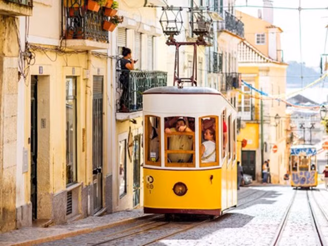 Những quốc gia mở cửa du lịch trong tháng 6