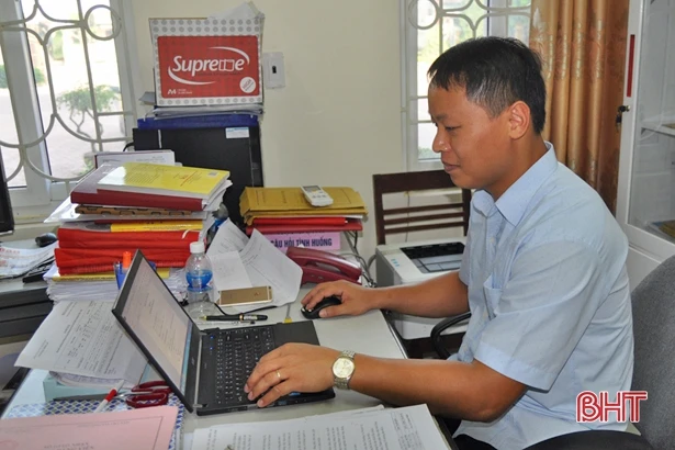 94% cán bộ, công chức xã ở Hương Sơn sử dụng máy tính có kết nối mạng