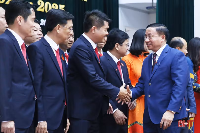 Ra mắt 39 Ủy viên Ban Chấp hành Đảng bộ huyện Thạch Hà nhiệm kỳ 2020 - 2025