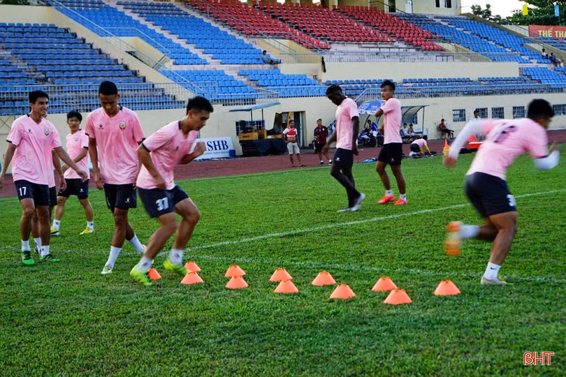 Hồng Lĩnh Hà Tĩnh làm quen sân Tam Kỳ, chuẩn bị gặp Quảng Nam ở Cúp Quốc gia