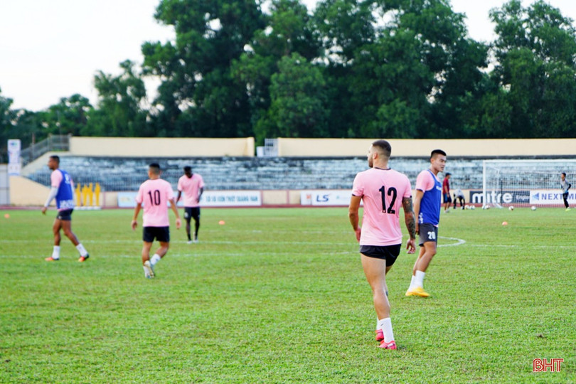 Hồng Lĩnh Hà Tĩnh làm quen sân Tam Kỳ, chuẩn bị gặp Quảng Nam ở Cúp Quốc gia