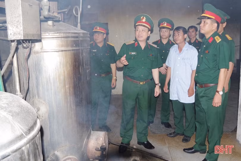 Bộ Tư lệnh Quân khu 4 kiểm tra công tác sẵn sàng chiến đấu, đảm bảo hậu cần tại Hà Tĩnh