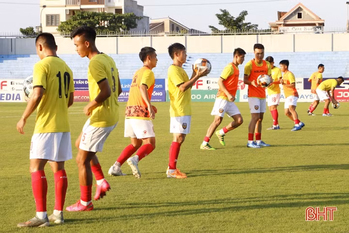 Hồng Lĩnh Hà Tĩnh được đối thủ Quảng Nam đánh giá cao về sức trẻ