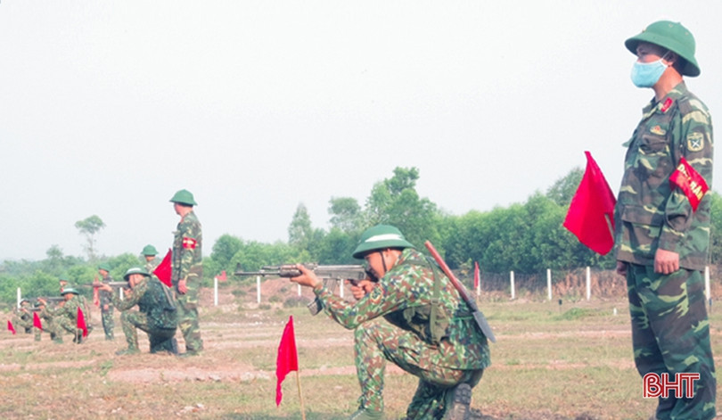 120 chiến sỹ mới Trung đoàn 841 tuyên thệ dưới cờ Tổ quốc