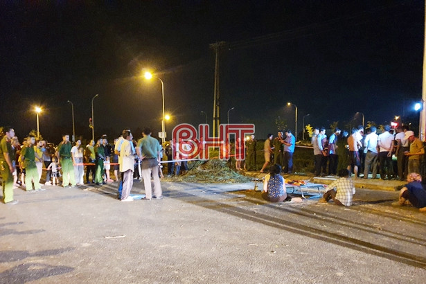 Rơi xuống hố ga bên đường ven biển Hà Tĩnh, bé 4 tuổi tử vong