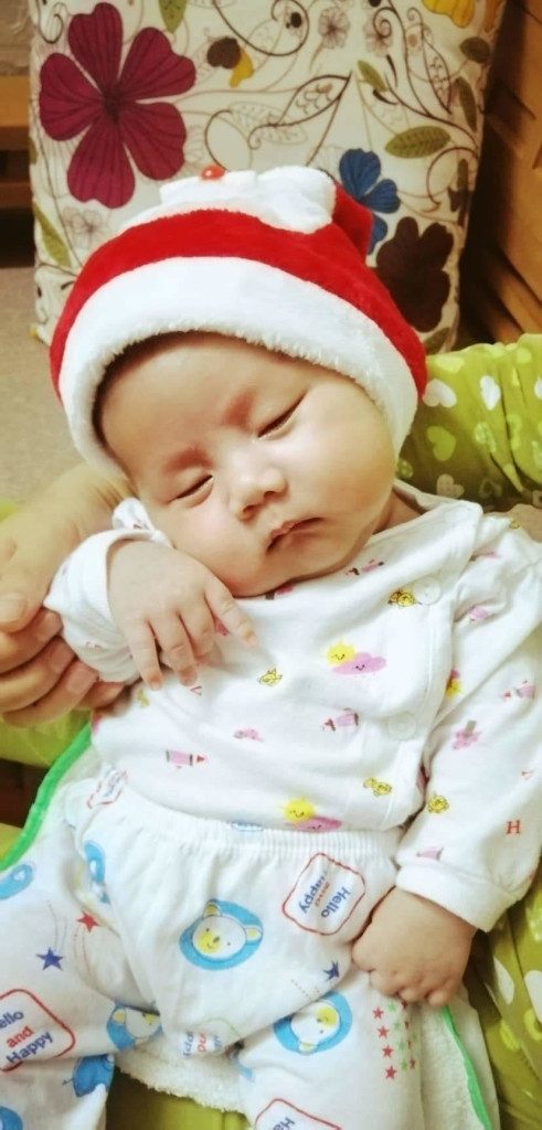 Muôn kiểu biểu cảm khi bé ngủ