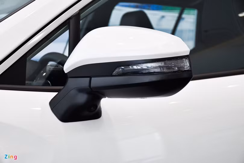 Chi tiết Toyota Corolla Cross 1.8HV - xe hybrid giá dưới 1 tỷ đồng