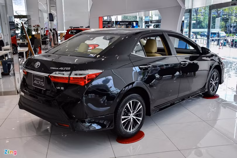 Chi tiết Toyota Corolla Altis 2020 giá từ 733 triệu đồng tại Việt Nam