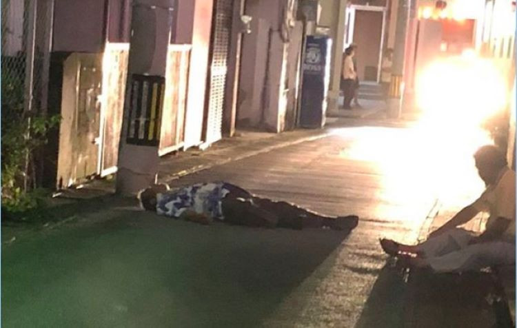 Kỳ lạ sở thích nằm ngủ giữa đường của người dân Nhật Bản ở Okinawa