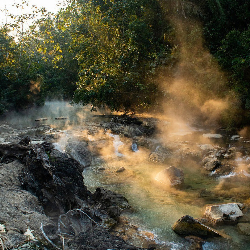 Dòng sông sôi có thể luộc chín mọi sinh vật