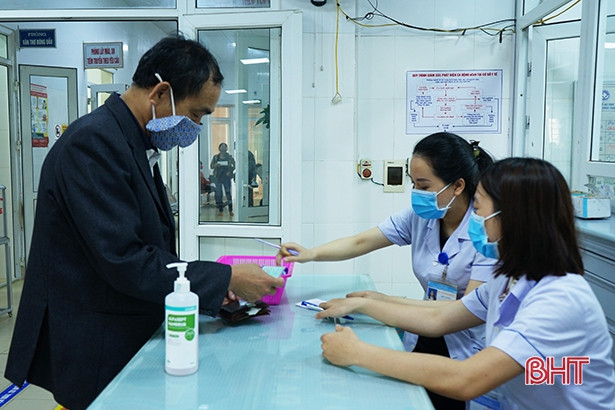 14.911 người yếu thế ở thành phố Hà Tĩnh được hỗ trợ cấp thẻ BHYT