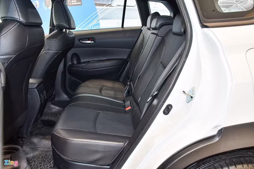 Chi tiết Toyota Corolla Cross 1.8HV - xe hybrid giá dưới 1 tỷ đồng