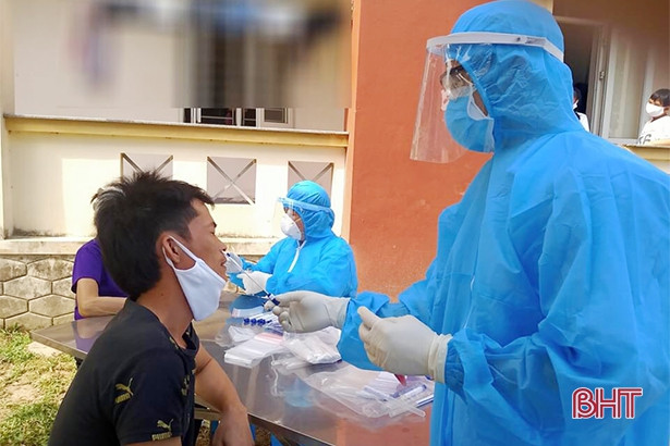 Hà Tĩnh có 5.673 mẫu xét nghiệm âm tính với virus SARS-CoV-2