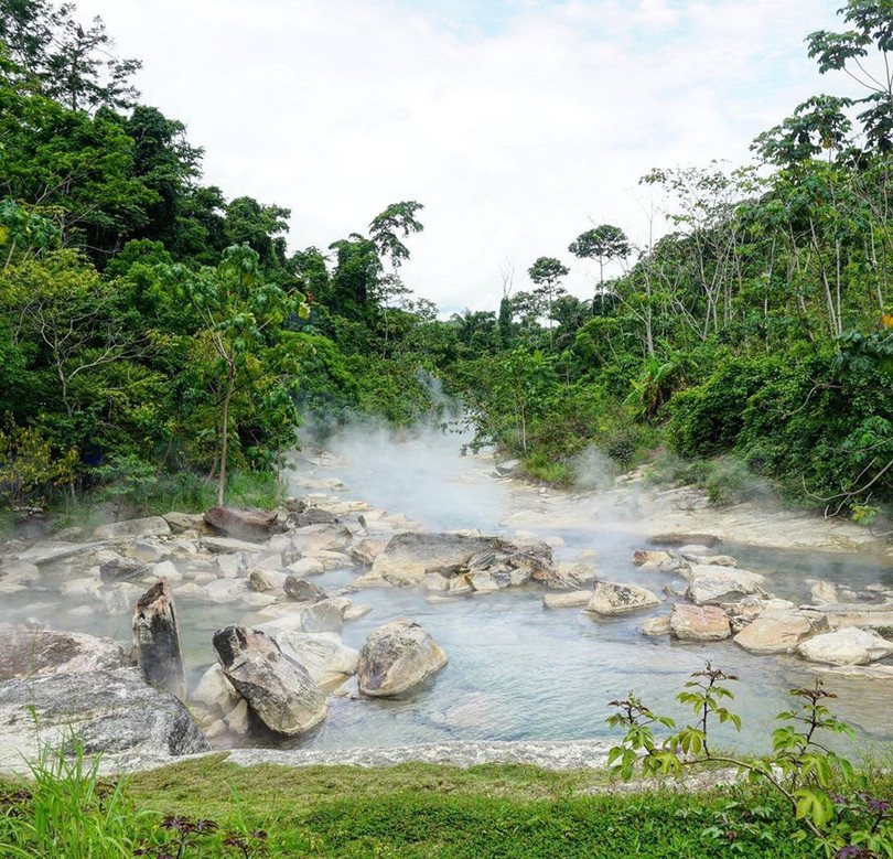 Dòng sông sôi có thể luộc chín mọi sinh vật