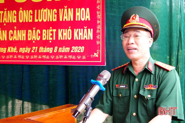 Bộ Quốc phòng tặng nhà tình nghĩa cho thương binh ở Hương Khê