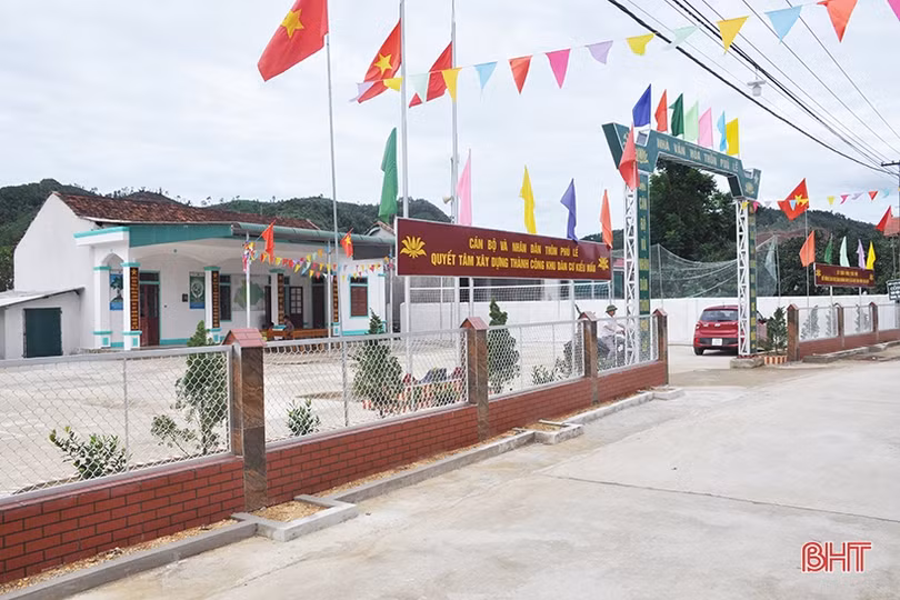 Xóm đạo miền núi Hà Tĩnh xây dựng NTM kiểu mẫu: Càng làm càng thấy đẹp, người dân thêm phấn khởi!