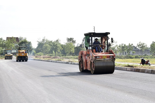 Đẩy nhanh tiến độ thi công đường vành đai thị xã Hồng Lĩnh