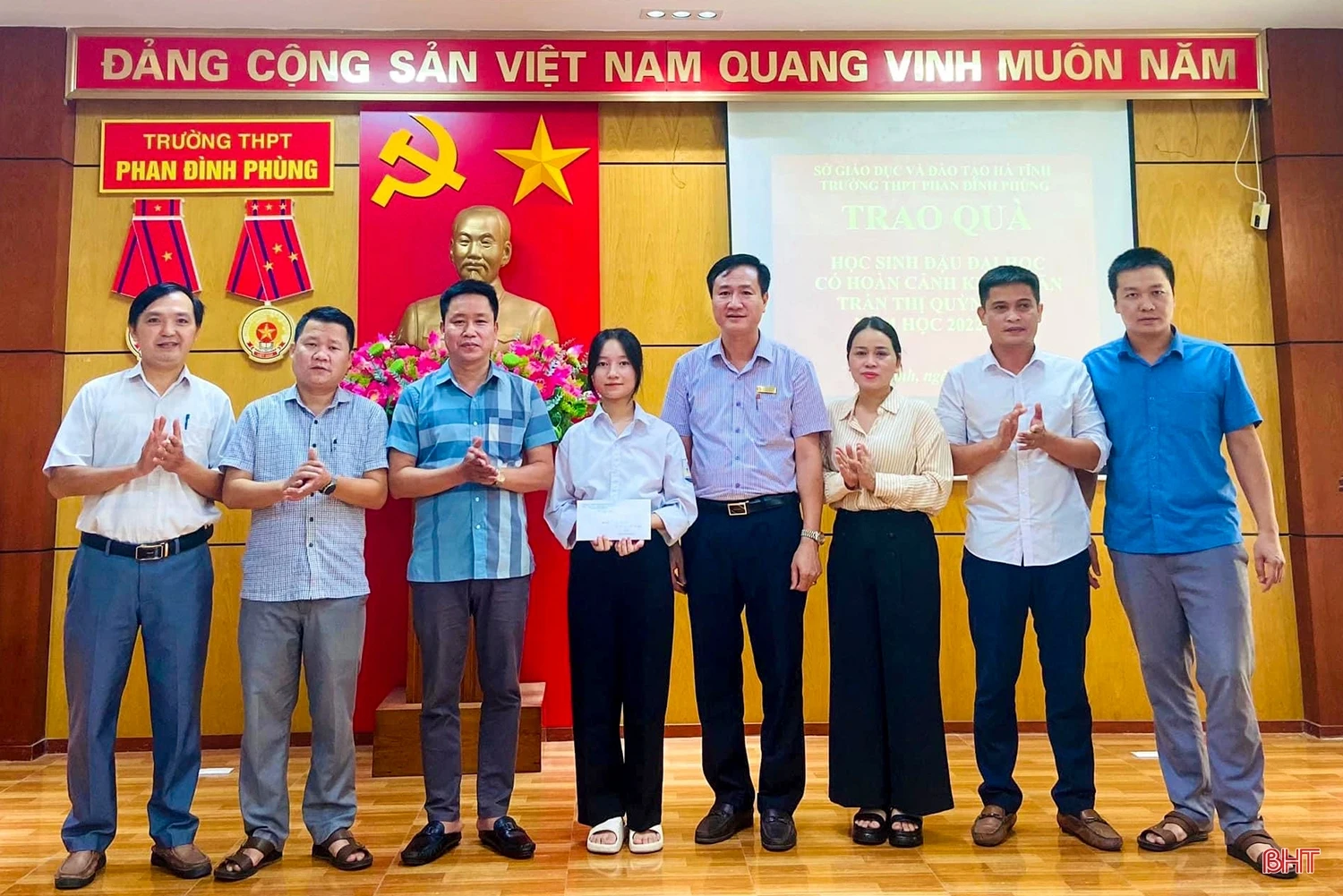 Những câu chuyện ấm áp dưới mái trường (bài 3): Tri ân trường cũ, tiếp sức những ước mơ xanh