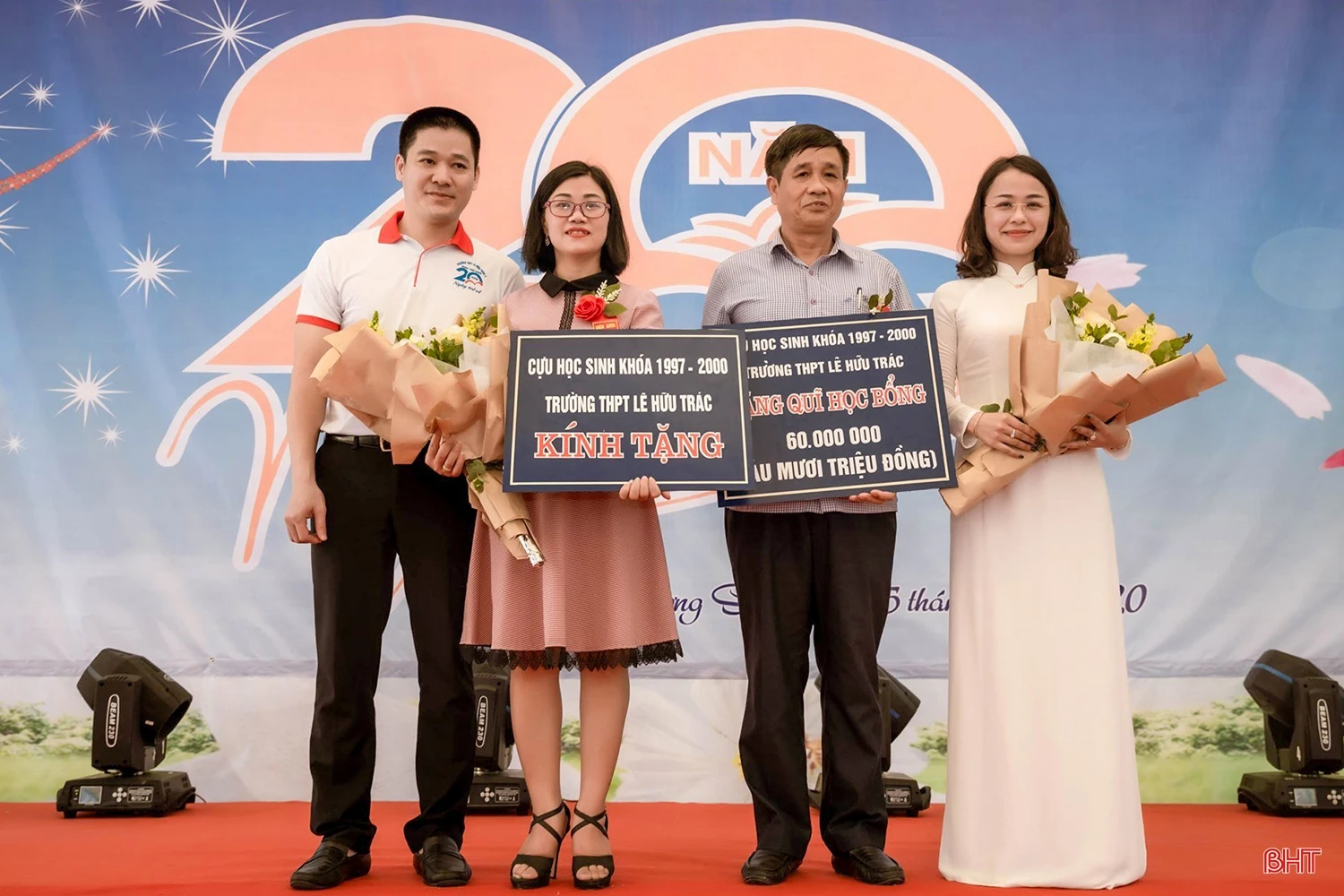 Những câu chuyện ấm áp dưới mái trường (bài 3): Tri ân trường cũ, tiếp sức những ước mơ xanh