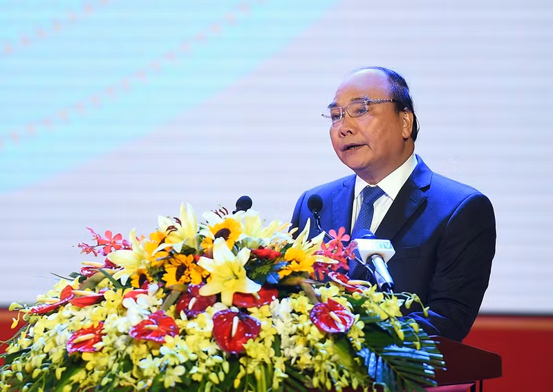 lanh dao khong the cu noi chu truong ma khong di sat cong viec