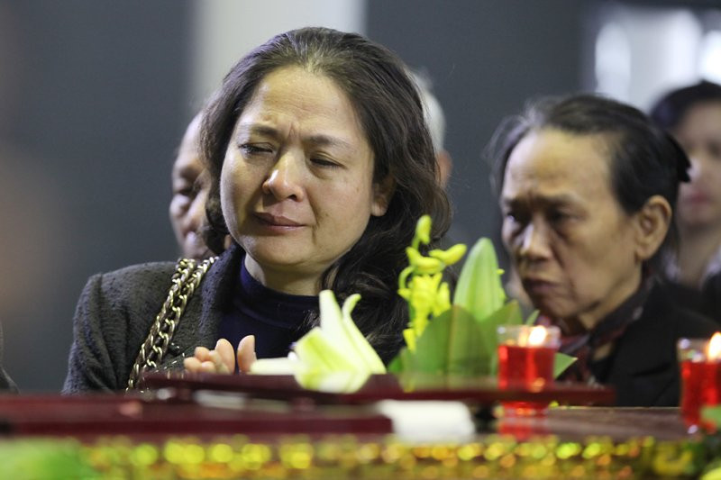 Sáng 30 Tết, rơi nước mắt tiễn đưa GS Đinh Xuân Lâm ảnh 11 sang 30 tet roi nuoc mat tien dua gs dinh xuan lam