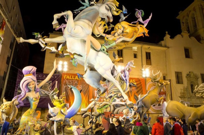 5 le hoi mua xuan duoc cho doi nhat the gioi