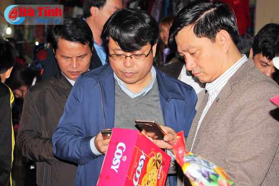 tang cuong quan ly tai cac cho trung tam thuong mai trong dip tet