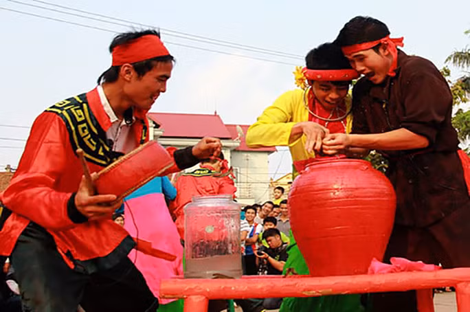 kham pha tet viet qua nhung tro choi dan gian