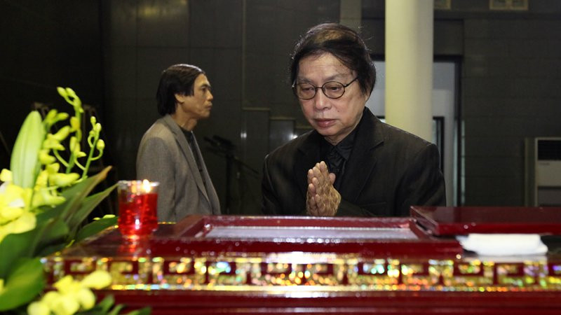 Sáng 30 Tết, rơi nước mắt tiễn đưa GS Đinh Xuân Lâm ảnh 7 sang 30 tet roi nuoc mat tien dua gs dinh xuan lam