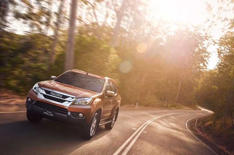 mua xe oto vi sao nen chu trong tinh thuc dung