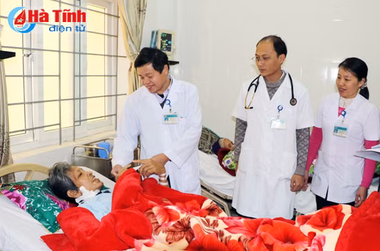 blouse trang khong giao thua